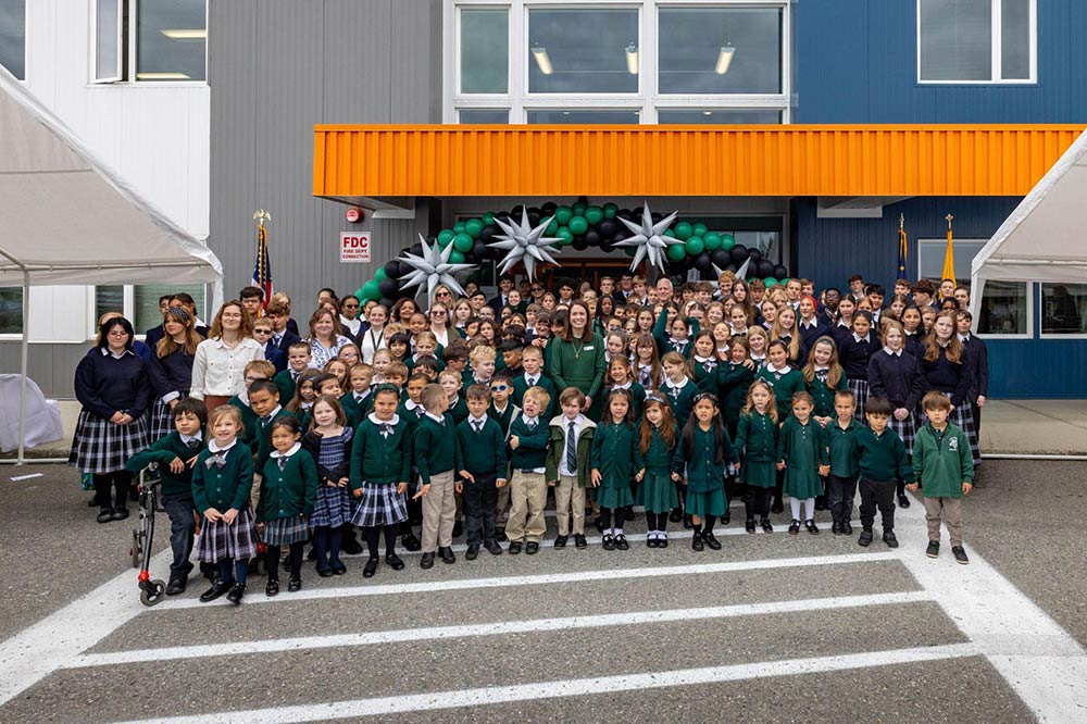 Holy Rosary Academy, Formed in Faith, Educated for Truth, pre-kindergarten classes, elementary classes, middle school classes, high school classes, education, catholic school